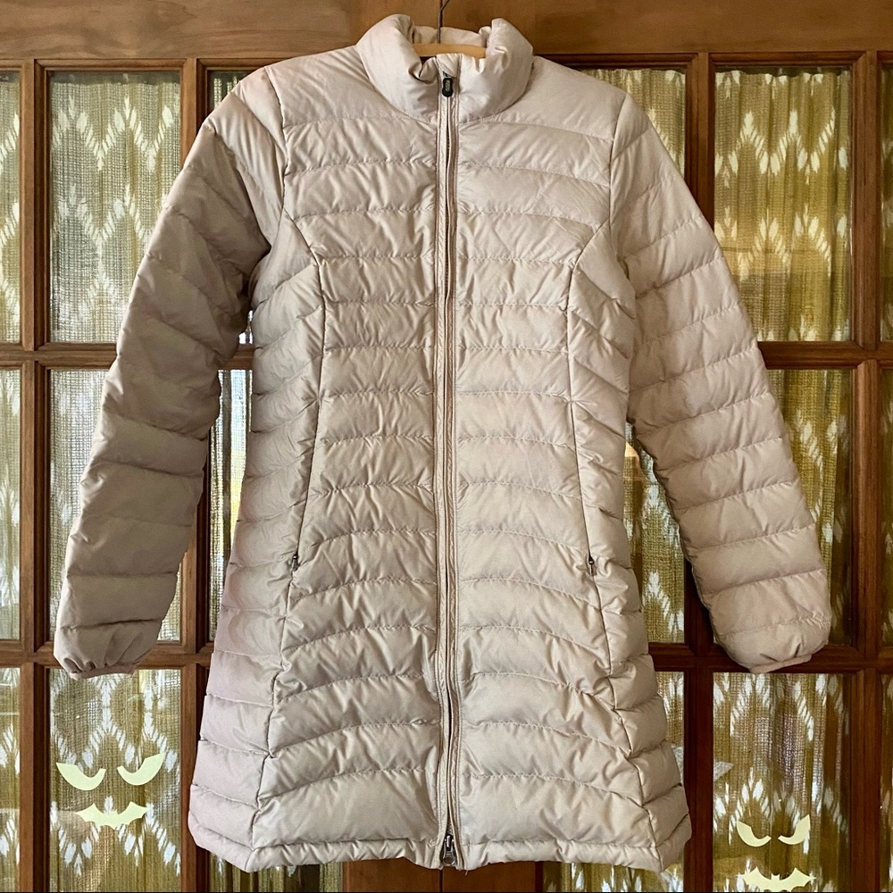 Patagonia long down puffer jacket in cream princess cut size S